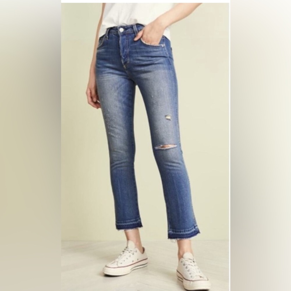 AMO Babe High Rise Cropped Jean in dive Bar Destroy Size 26